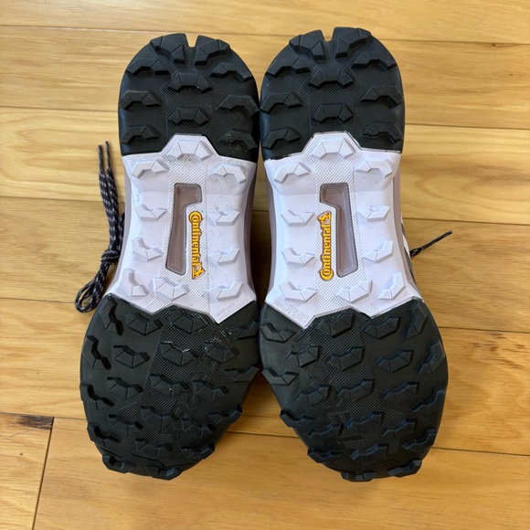 Adidas Terrex AX4 Gore-Tex Hiking Shoes Womens Sz 8 Gray Low Top